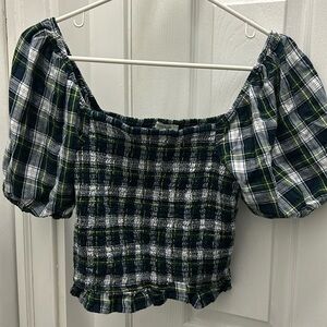 Plaid puff sleeve shirt